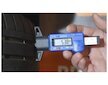 Digitální měřič hloubky dezénu pneumatik GEKO G01269