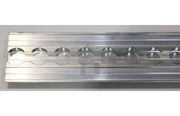 Lišta tyče pro zajištění nákladu