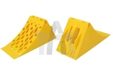 Klín pod kolo velký plastový žlutý SERTPLAS 5502A