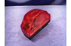 Světlo osvětlení SPZ červené SERTPLAS 0250L/RED